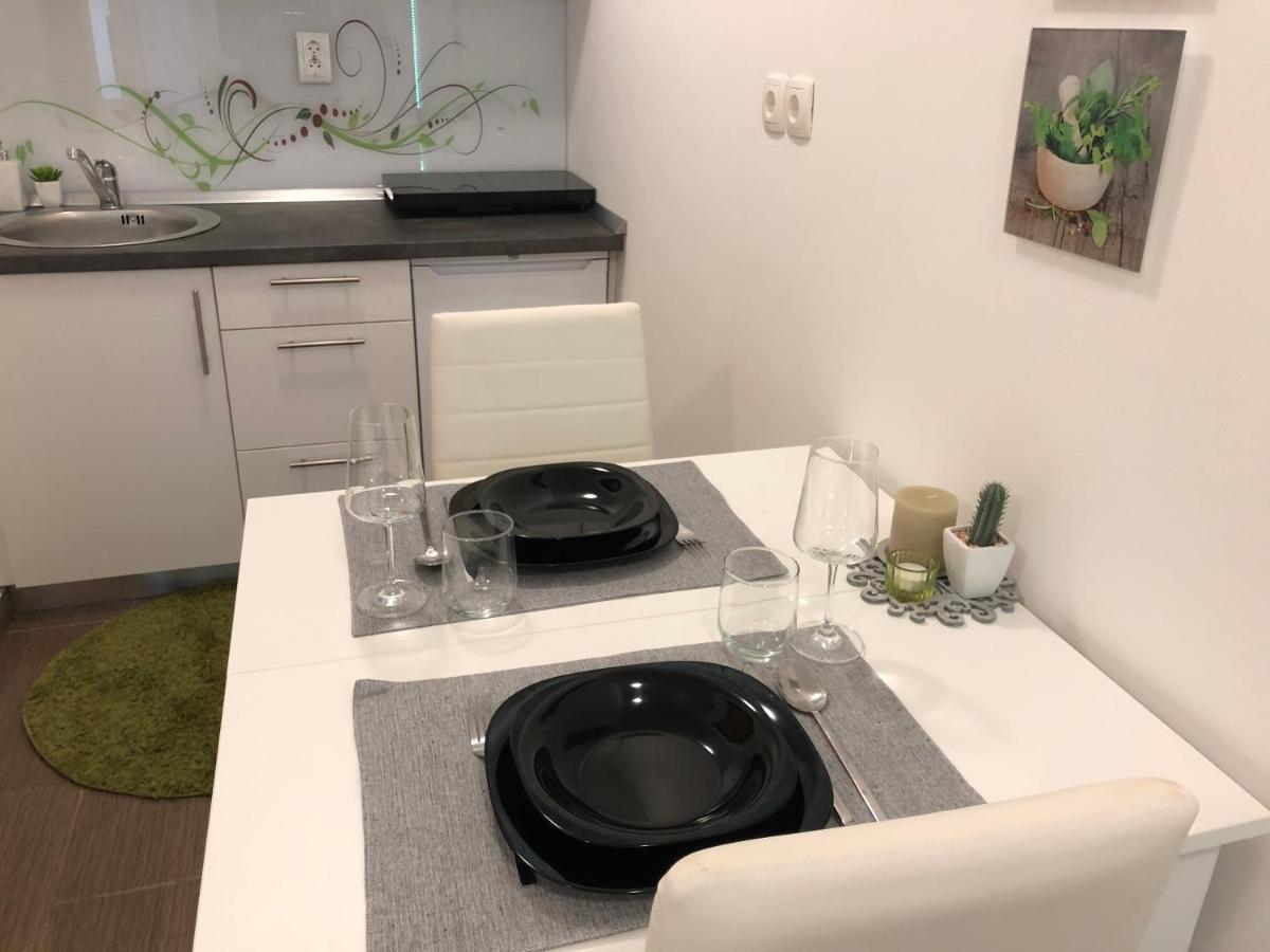 류블랴나 Luxury Central Studio Under The Castle 아파트 외부 사진